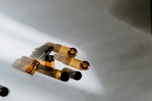 Comment Diffuser des Huiles Essentielles sans Diffuseur : 10 Astuces Naturelles et Écologiques